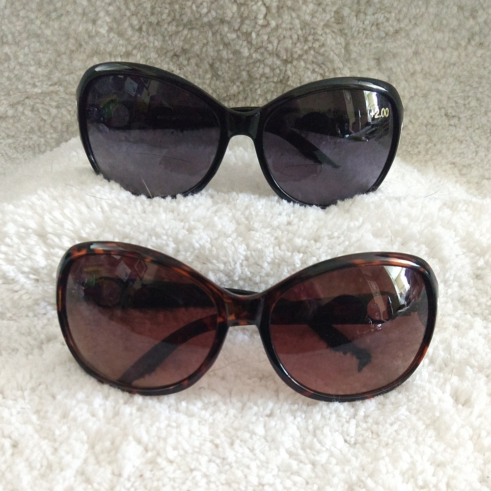 +2.00 Foster Grant Bifocal Sunreaders - Set of 2